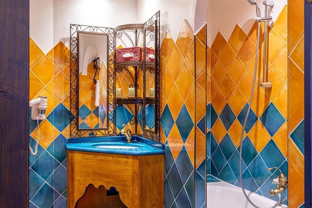 Hotel Royale Montsouris 3*